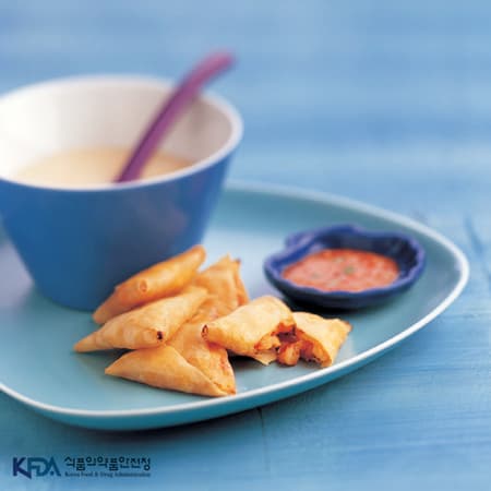 인도식만두구이(사모사)